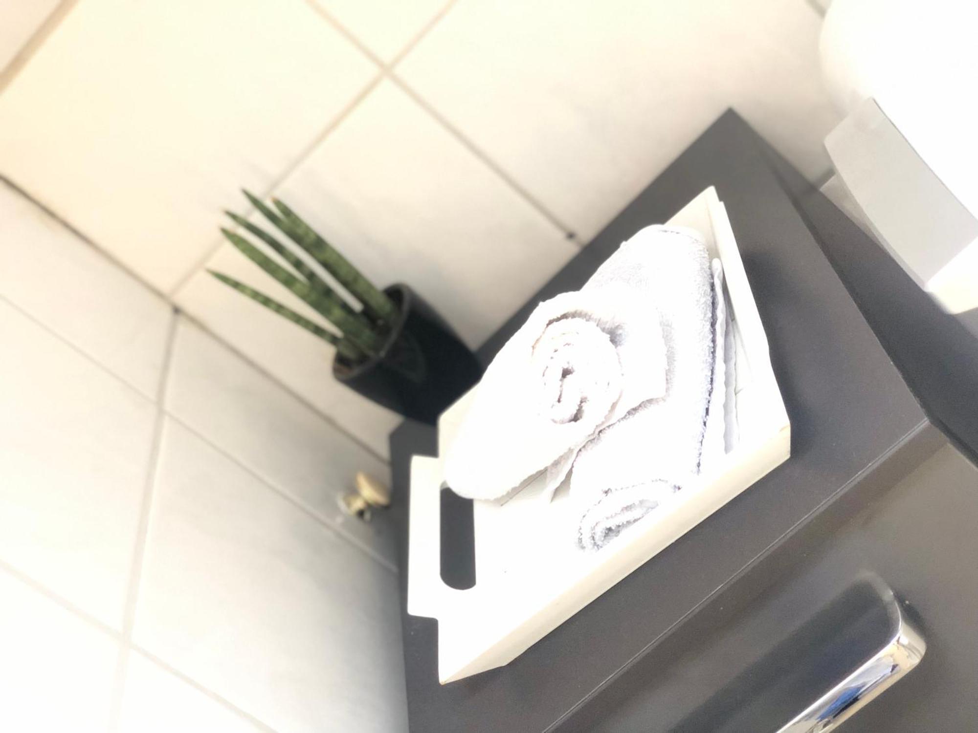 Caleva'S Bnb Pforzheim Extérieur photo